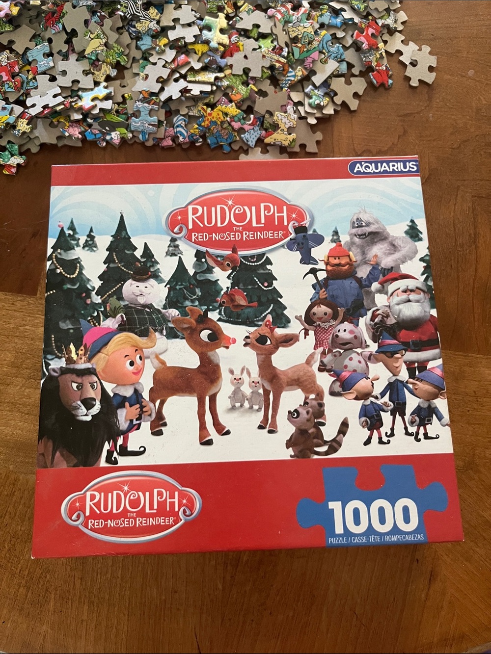 Rudolph the Red-Nosed Reindeer 1000-Piece Puzzle - Red & White